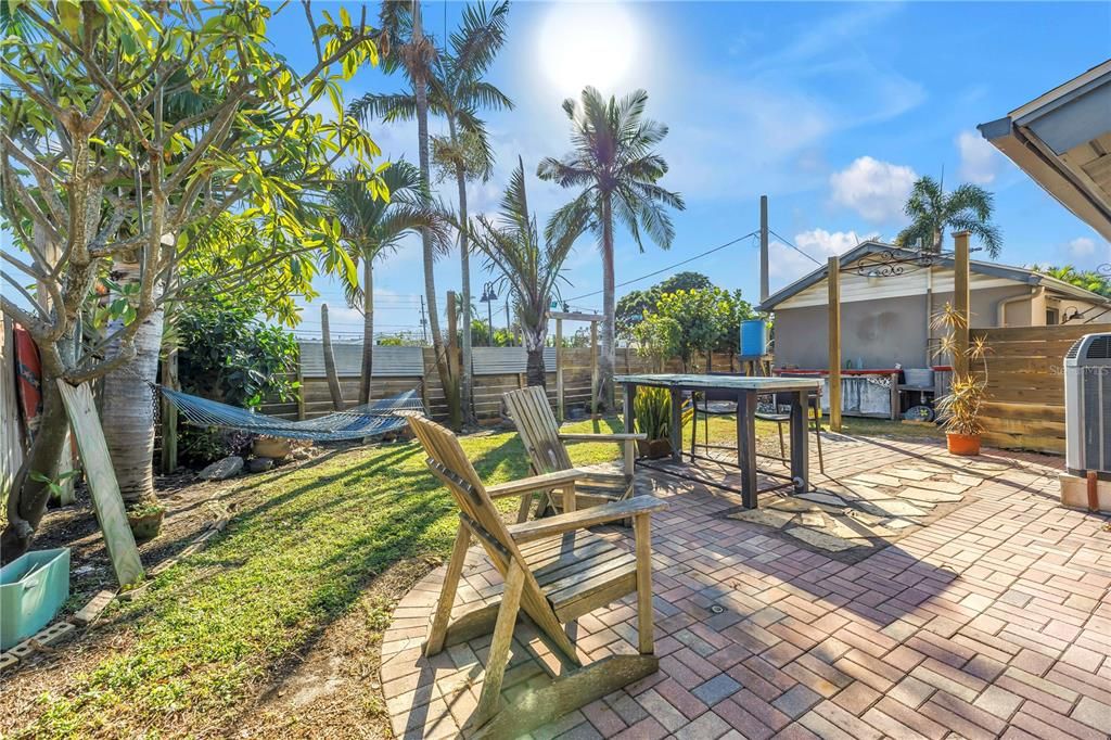 Active With Contract: $379,000 (3 beds, 2 baths, 1566 Square Feet)