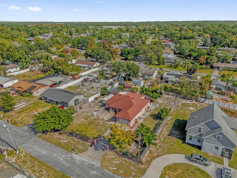 待售: $350,000 (4 贝兹, 2 浴室, 1816 平方英尺)