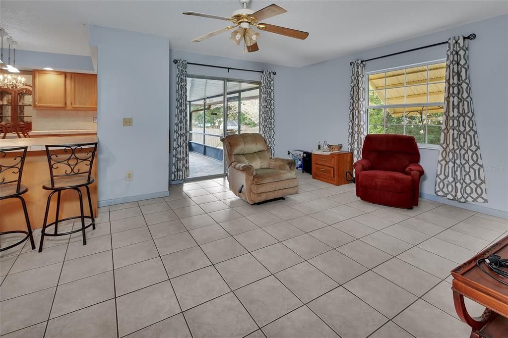 For Sale: $275,000 (3 beds, 2 baths, 1760 Square Feet)