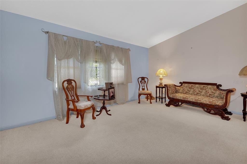 For Sale: $275,000 (3 beds, 2 baths, 1760 Square Feet)