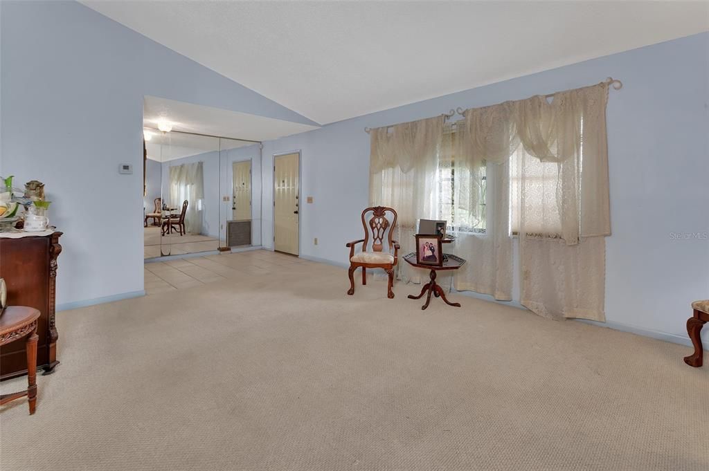 For Sale: $275,000 (3 beds, 2 baths, 1760 Square Feet)