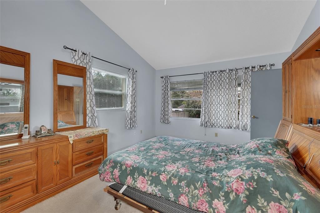 For Sale: $275,000 (3 beds, 2 baths, 1760 Square Feet)