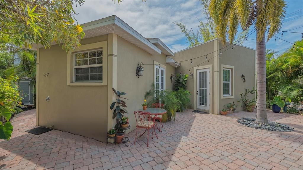 En Venta: $1,400,000 (3 camas, 3 baños, 1738 Pies cuadrados)