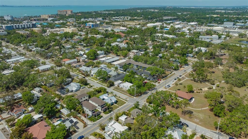 En Venta: $1,400,000 (3 camas, 3 baños, 1738 Pies cuadrados)