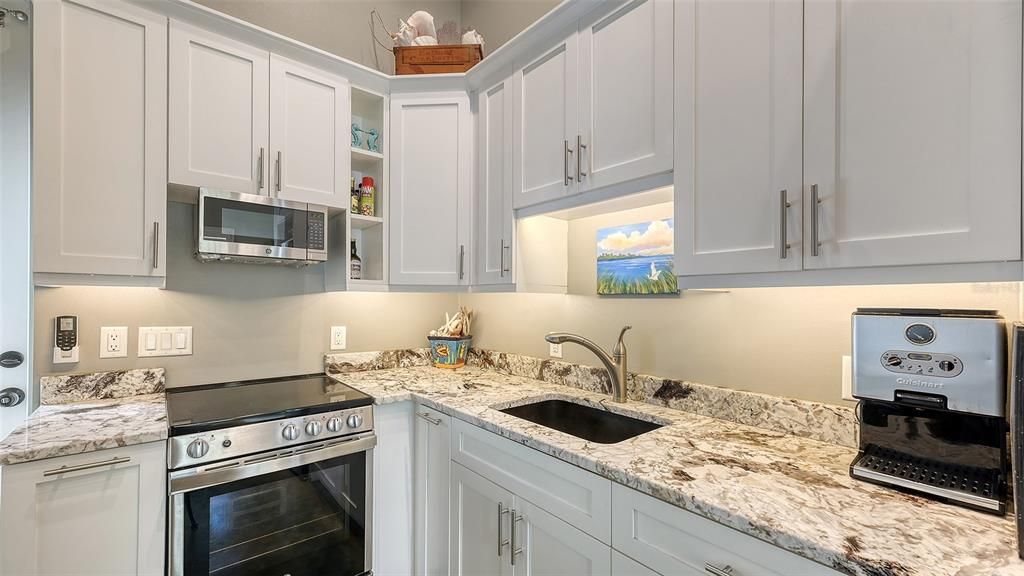 En Venta: $1,400,000 (3 camas, 3 baños, 1738 Pies cuadrados)