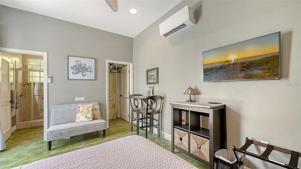 En Venta: $1,400,000 (3 camas, 3 baños, 1738 Pies cuadrados)