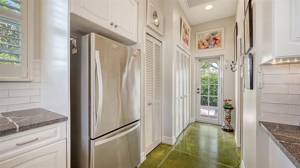 En Venta: $1,400,000 (3 camas, 3 baños, 1738 Pies cuadrados)