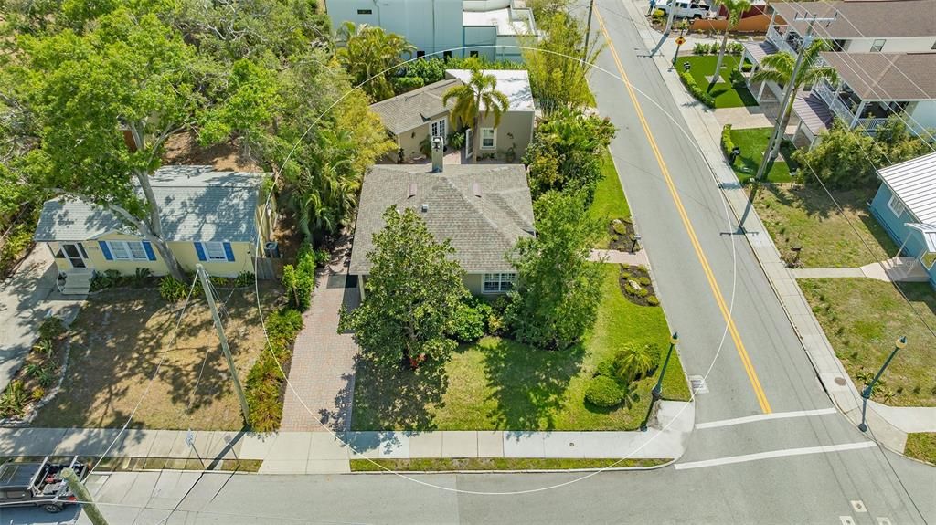 En Venta: $1,400,000 (3 camas, 3 baños, 1738 Pies cuadrados)