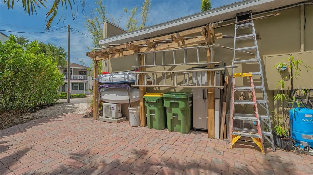 En Venta: $1,400,000 (3 camas, 3 baños, 1738 Pies cuadrados)