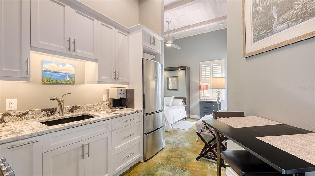 En Venta: $1,400,000 (3 camas, 3 baños, 1738 Pies cuadrados)