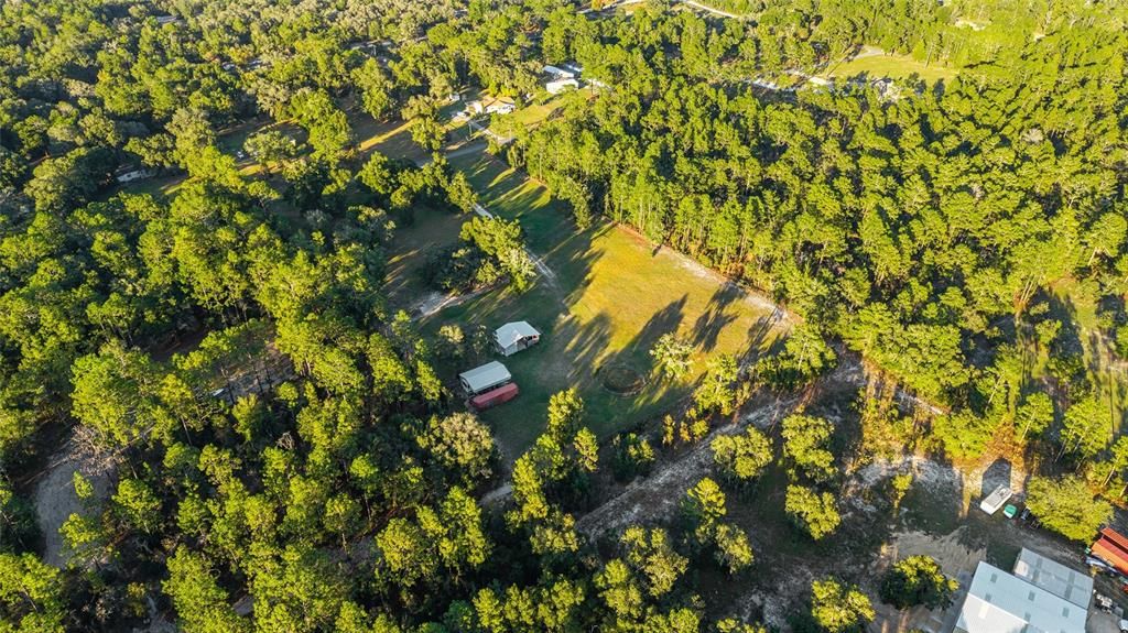 待售: $399,900 (4.70 acres)