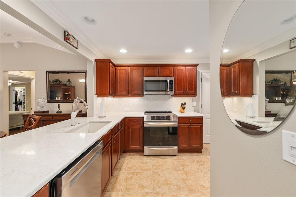 Active With Contract: $699,900 (3 beds, 2 baths, 2041 Square Feet)