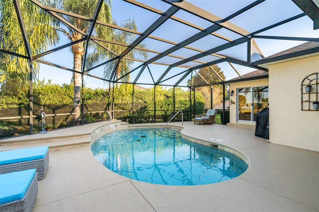 Active With Contract: $699,900 (3 beds, 2 baths, 2041 Square Feet)