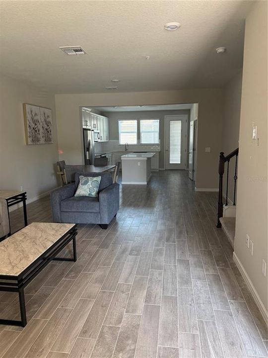 For Rent: $3,100 (3 beds, 2 baths, 1652 Square Feet)