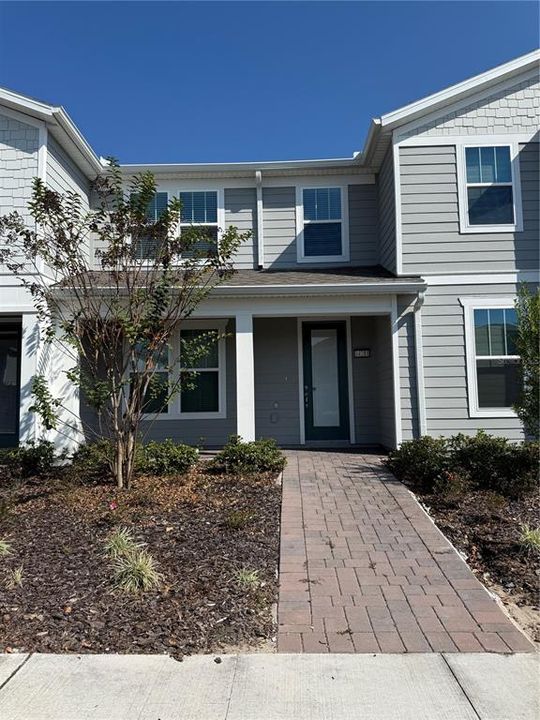 For Rent: $3,100 (3 beds, 2 baths, 1652 Square Feet)