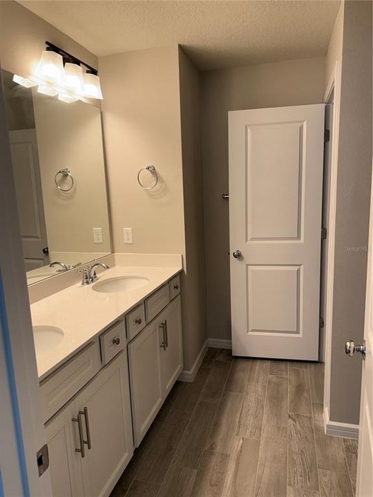 For Rent: $3,100 (3 beds, 2 baths, 1652 Square Feet)