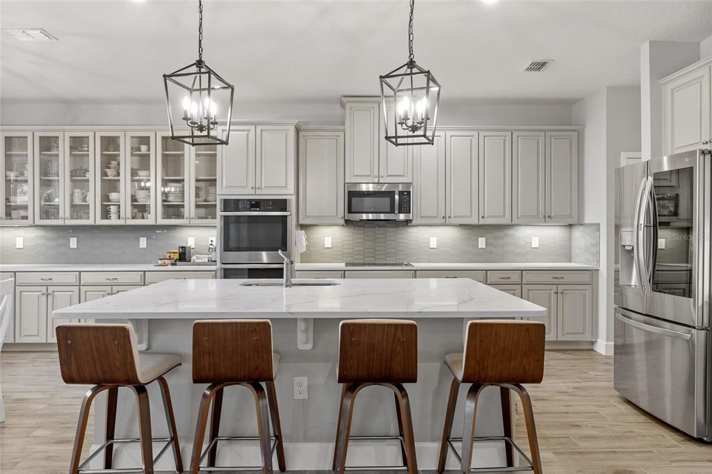 На продажу: $999,000 (5 спален, 5 ванн, 3680 Квадратных фут)