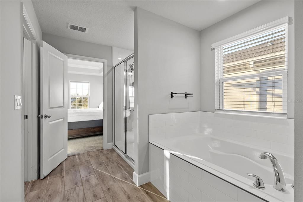 На продажу: $999,000 (5 спален, 5 ванн, 3680 Квадратных фут)