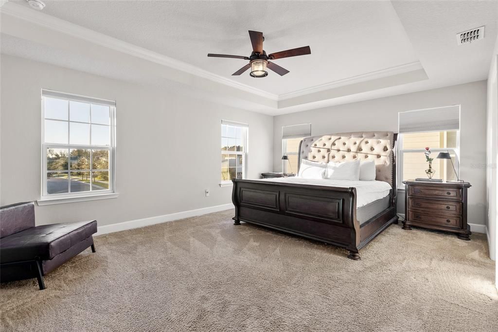 На продажу: $999,000 (5 спален, 5 ванн, 3680 Квадратных фут)