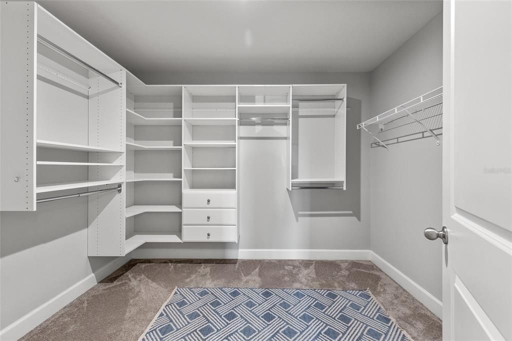 На продажу: $999,000 (5 спален, 5 ванн, 3680 Квадратных фут)