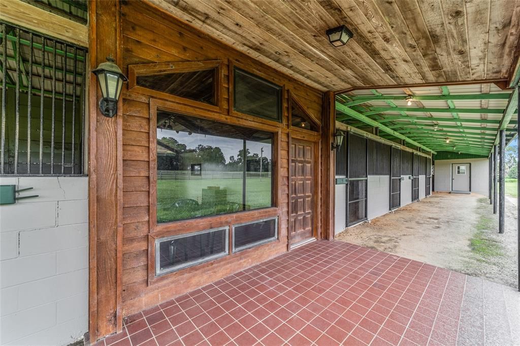 На продажу: $2,499,000 (3 спален, 2 ванн, 1296 Квадратных фут)