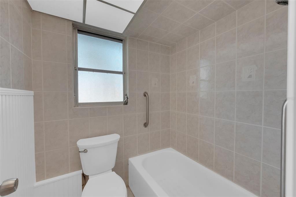 En Venta: $495,000 (3 camas, 2 baños, 2496 Pies cuadrados)