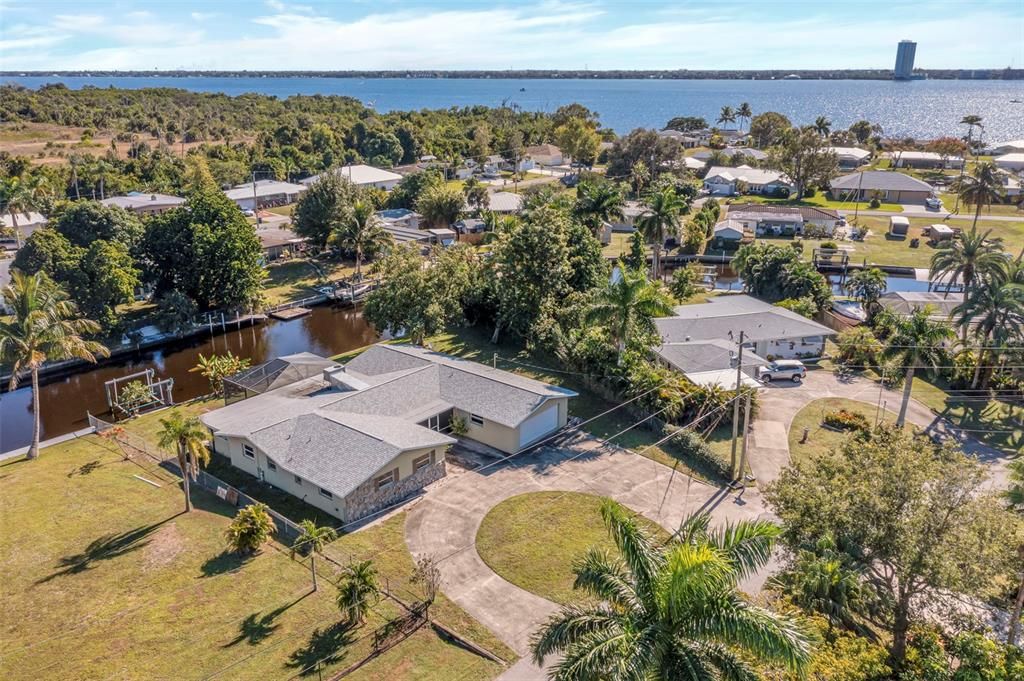 En Venta: $495,000 (3 camas, 2 baños, 2496 Pies cuadrados)