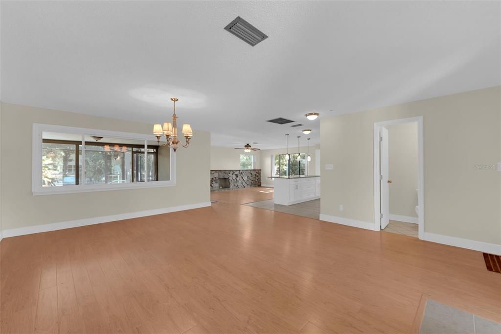 En Venta: $495,000 (3 camas, 2 baños, 2496 Pies cuadrados)