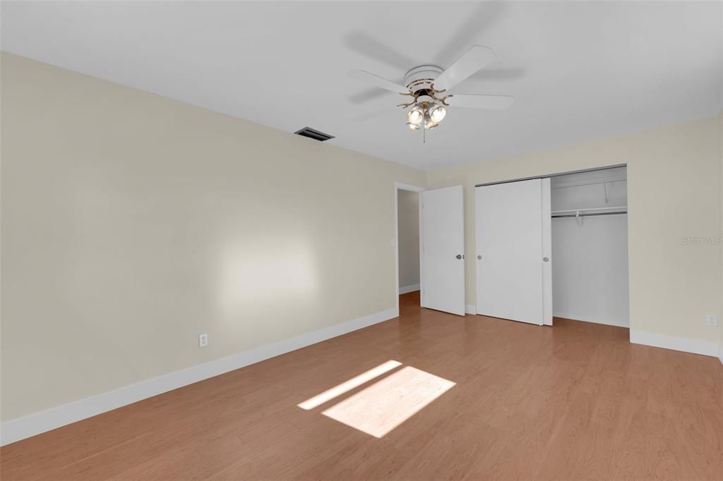 En Venta: $495,000 (3 camas, 2 baños, 2496 Pies cuadrados)