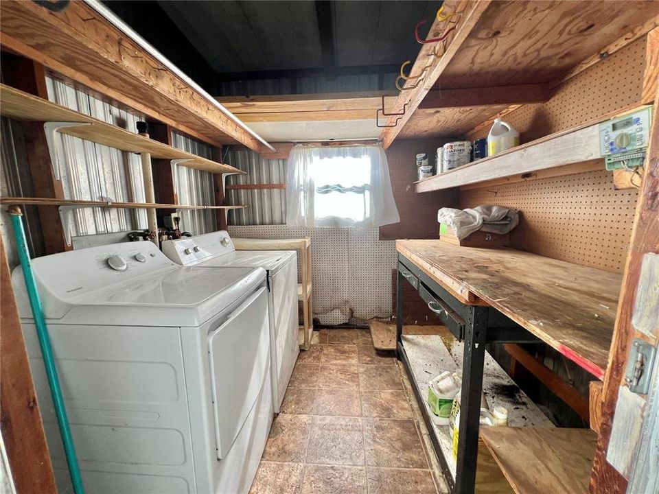 待售: $109,000 (2 贝兹, 2 浴室, 1056 平方英尺)