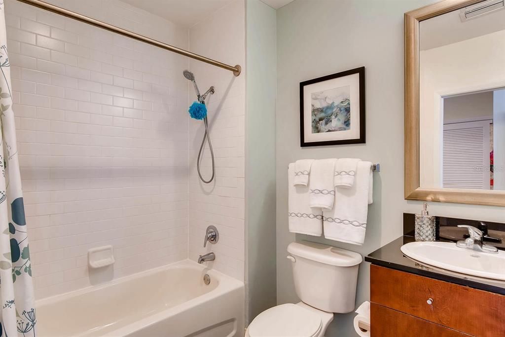 В аренду: $3,600 (3 спален, 2 ванн, 1464 Квадратных фут)