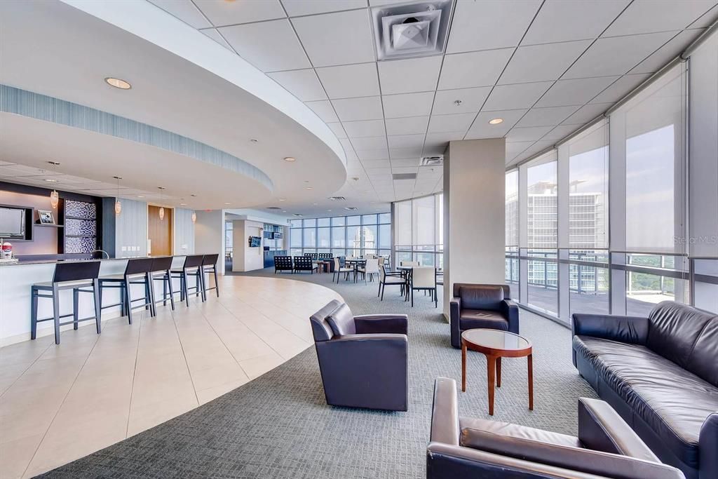 В аренду: $3,600 (3 спален, 2 ванн, 1464 Квадратных фут)