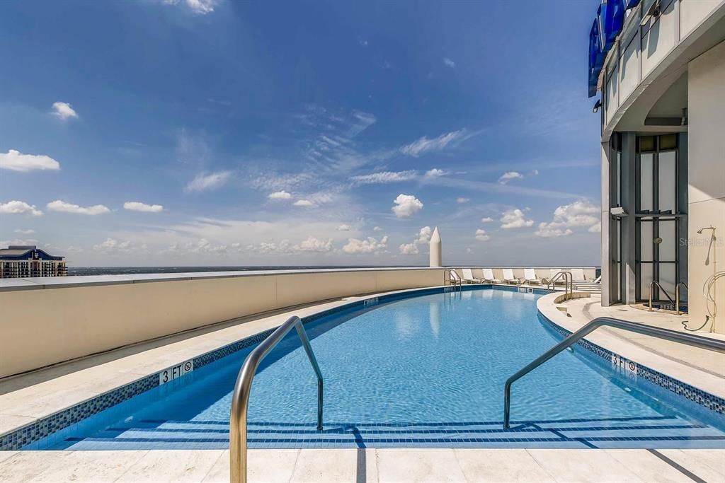 В аренду: $3,600 (3 спален, 2 ванн, 1464 Квадратных фут)