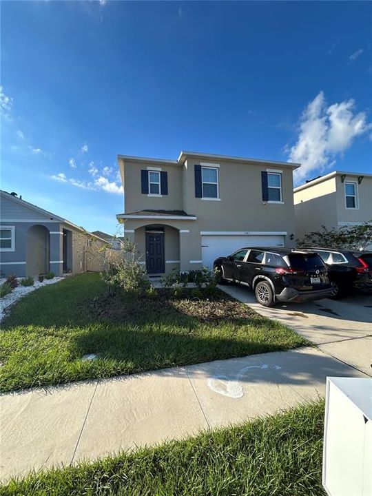 Activo con contrato: $260,500 (5 camas, 3 baños, 2522 Pies cuadrados)