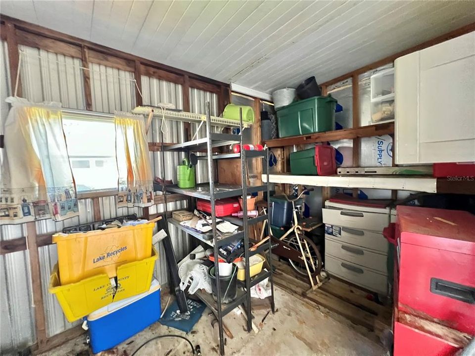 На продажу: $79,000 (2 спален, 2 ванн, 1264 Квадратных фут)