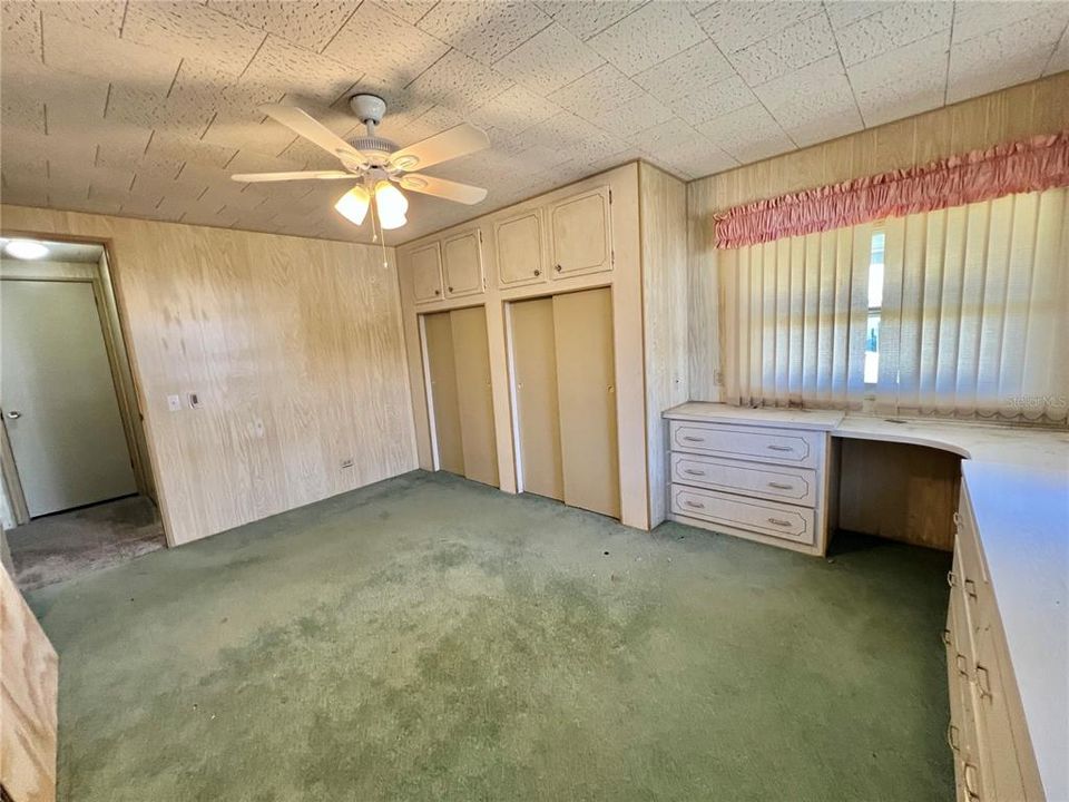 На продажу: $79,000 (2 спален, 2 ванн, 1264 Квадратных фут)