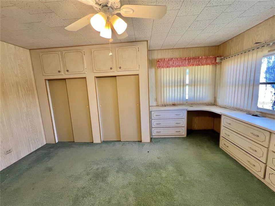 На продажу: $79,000 (2 спален, 2 ванн, 1264 Квадратных фут)