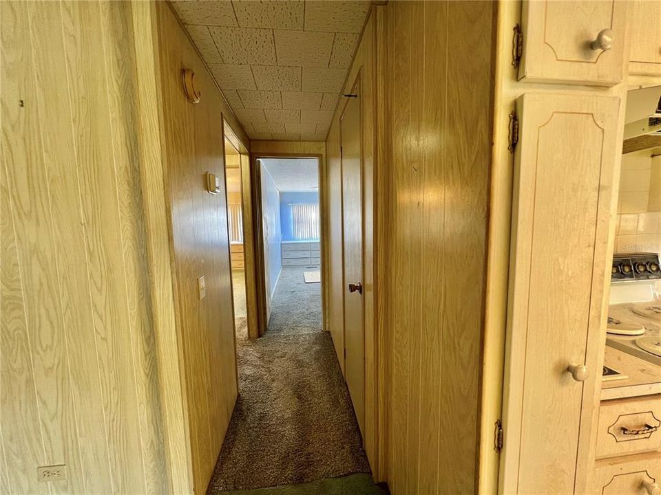 На продажу: $79,000 (2 спален, 2 ванн, 1264 Квадратных фут)