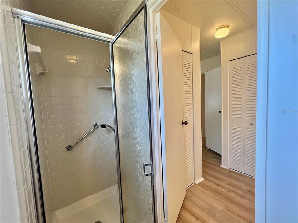 For Sale: $131,000 (2 beds, 2 baths, 1320 Square Feet)