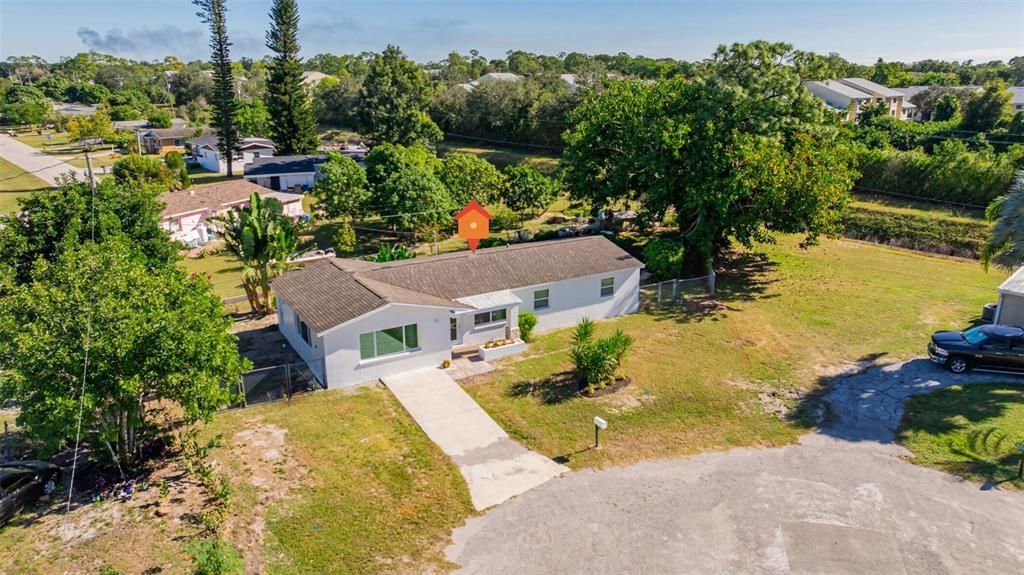 Activo con contrato: $279,900 (4 camas, 2 baños, 1406 Pies cuadrados)