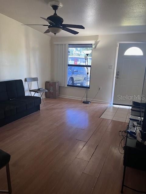 For Sale: $369,900 (4 beds, 2 baths, 1667 Square Feet)