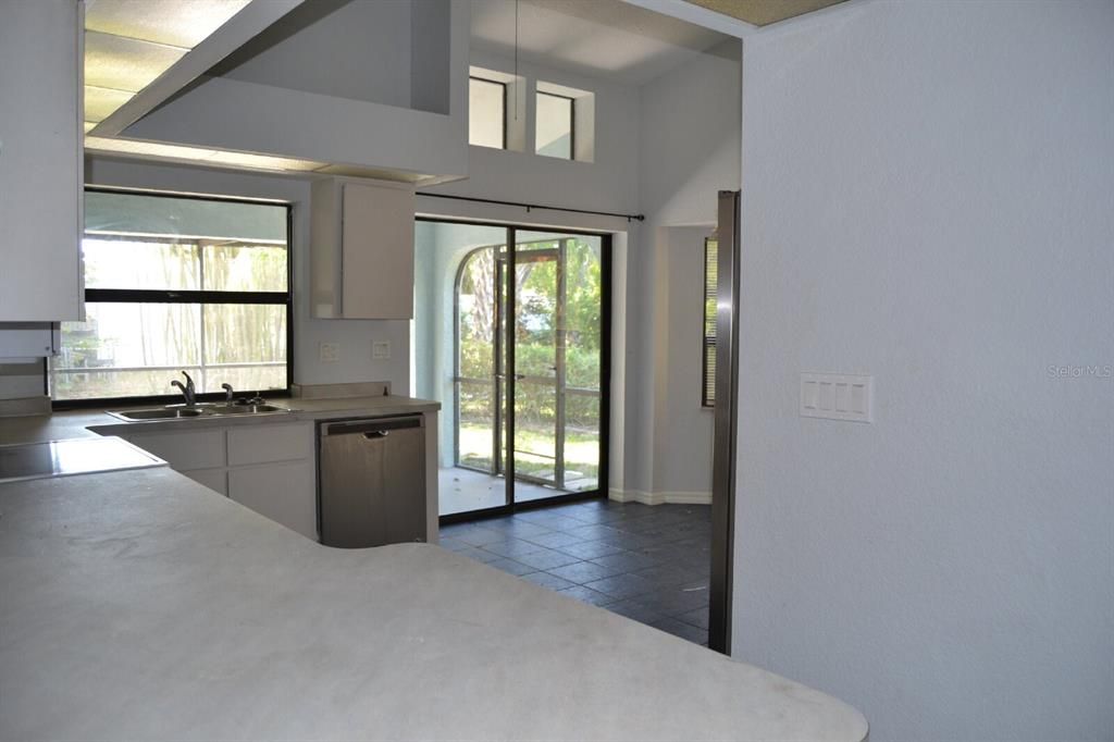 For Rent: $1,795 (3 beds, 2 baths, 1831 Square Feet)