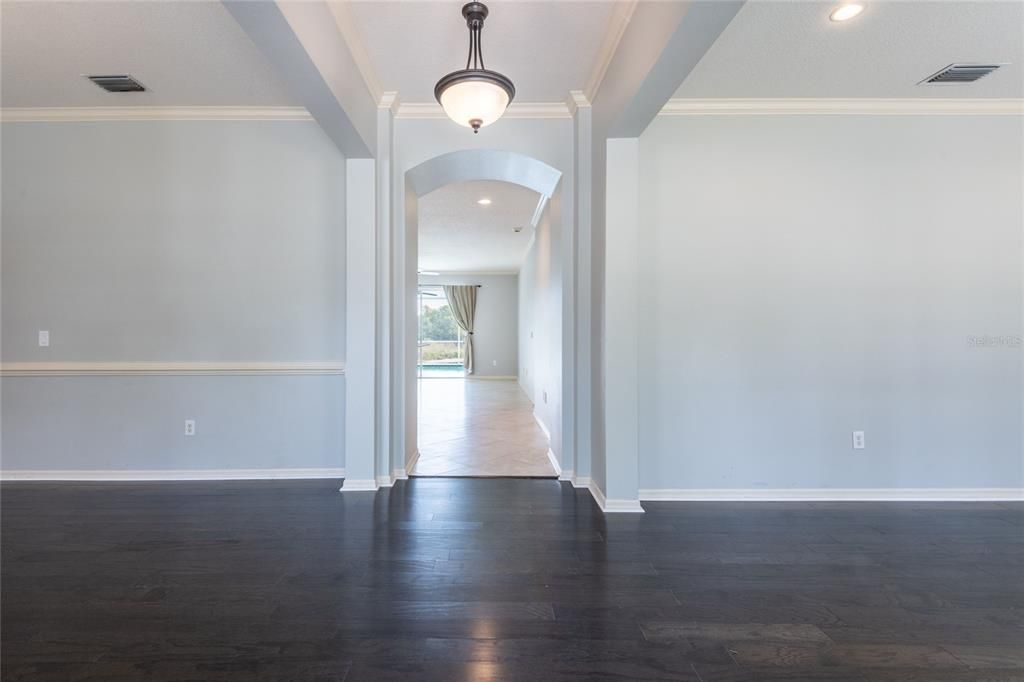 En Venta: $519,000 (4 camas, 2 baños, 2270 Pies cuadrados)