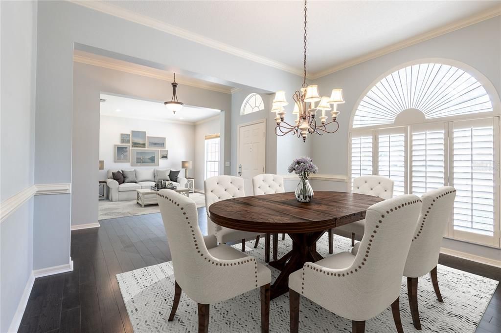 En Venta: $519,000 (4 camas, 2 baños, 2270 Pies cuadrados)