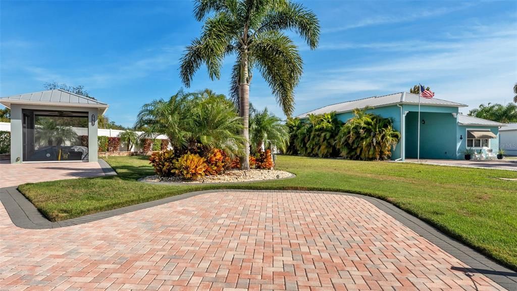 待售: $229,900 (0.12 acres)