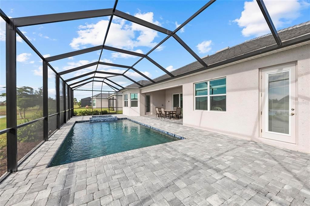 Active With Contract: $899,000 (3 beds, 2 baths, 2424 Square Feet)