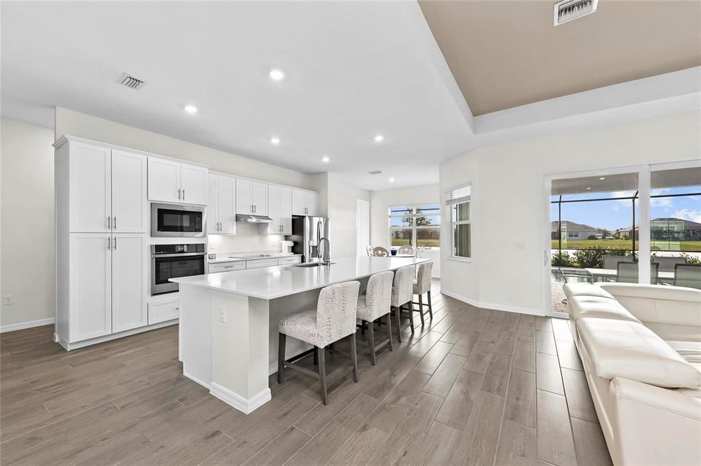 Active With Contract: $899,000 (3 beds, 2 baths, 2424 Square Feet)