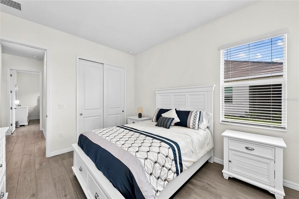 Active With Contract: $899,000 (3 beds, 2 baths, 2424 Square Feet)