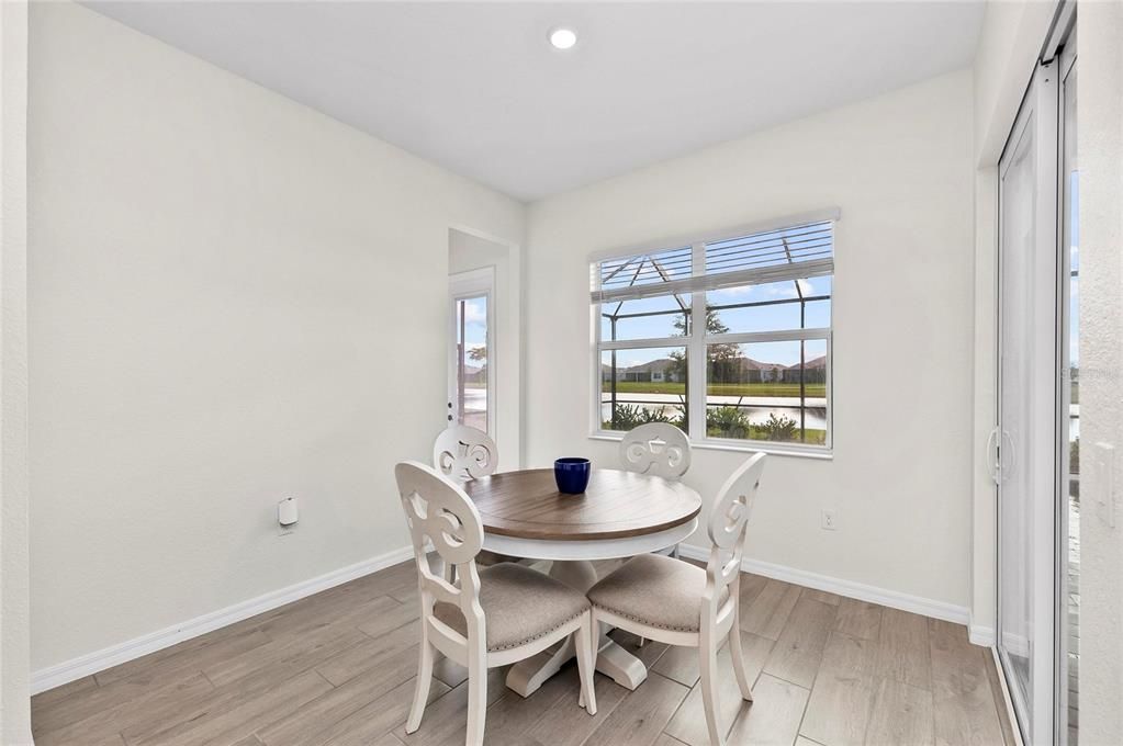 Active With Contract: $899,000 (3 beds, 2 baths, 2424 Square Feet)