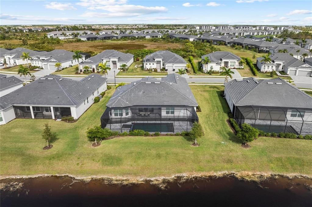 Active With Contract: $899,000 (3 beds, 2 baths, 2424 Square Feet)